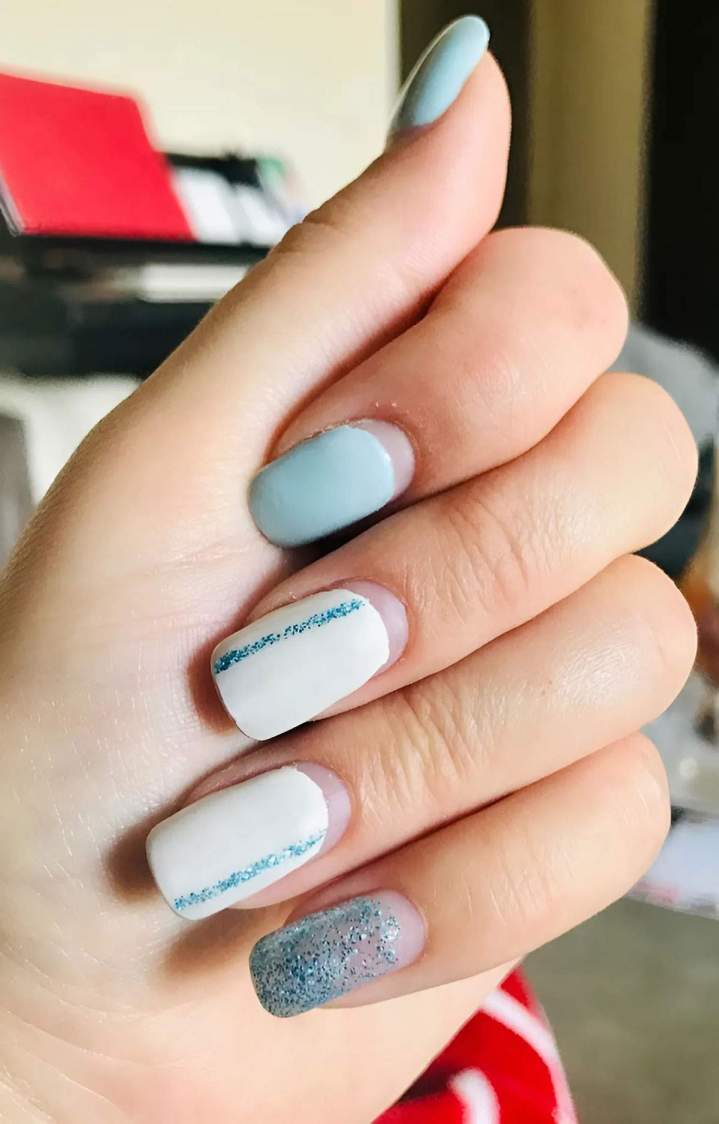 Service de pose de faux ongles à Versailles