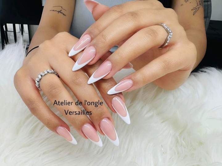 Salon de beauté spécialisé en faux ongles Versailles