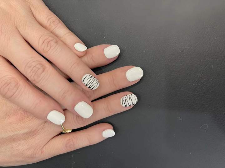 Salon spécialisé en pose d'ongles Versailles